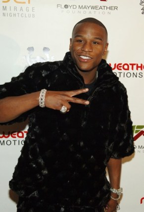 floyd-mayweather-jr-black-fur-coat